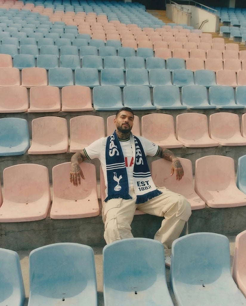 Tottenham Hotspurs Knitted Scarf